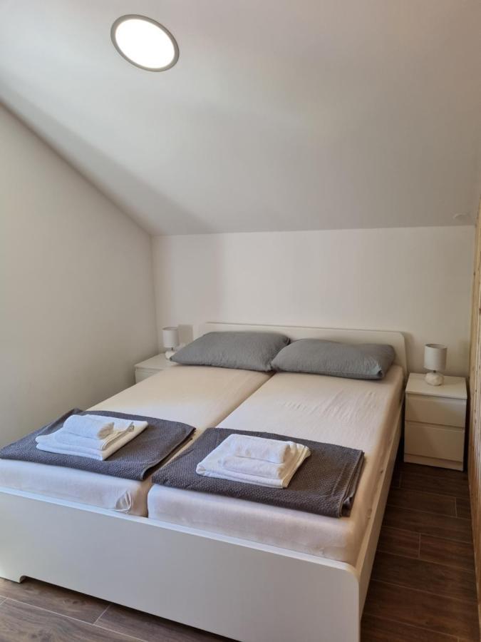 Apartments Jungic, Rab Банёл Экстерьер фото