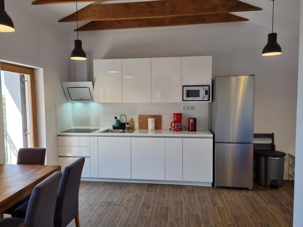 Apartments Jungic, Rab Банёл Экстерьер фото