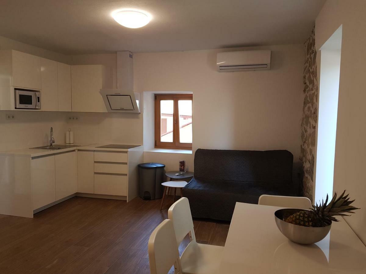 Apartments Jungic, Rab Банёл Экстерьер фото